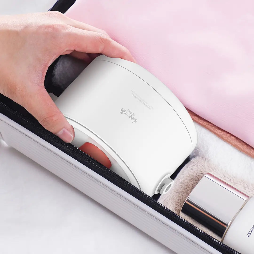 Deerma Portable Electric Kettle Foldable Camping Water Boiler Travel Kettle for Heating Water 0.6L with Storage Bag