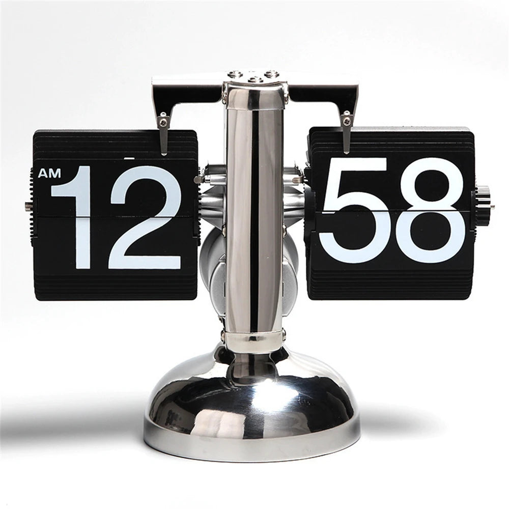 A Flipping Clock with Page Turning Automatically for Modern Home Decoration Full of Sense of Technology Retro Table
