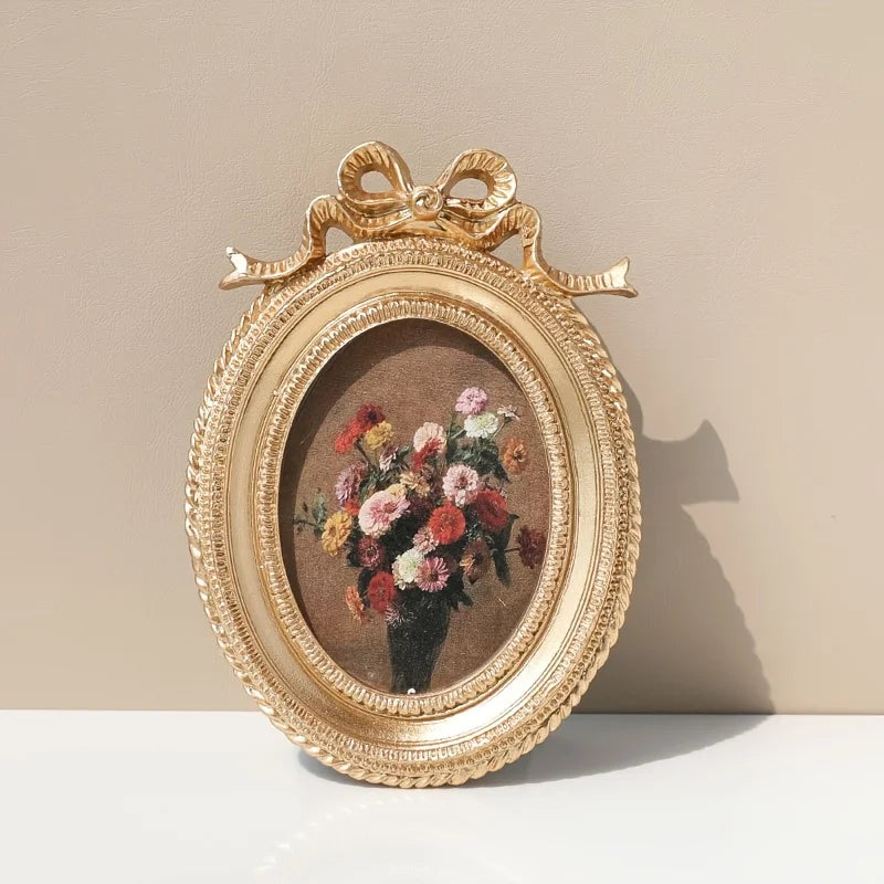 Vintage Photo Frames - Antique Golden Oval Carved Photo Frames for Wedding Home or Office Desktop/Wall Decoration