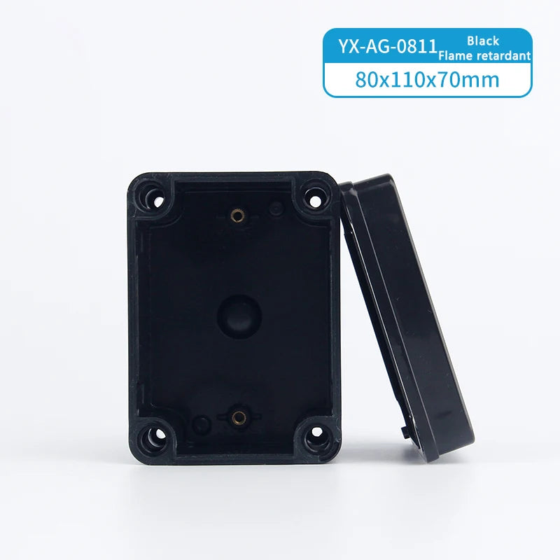 Flame-retardant and waterproof junction box for outdoor use with terminals exposed installation for outdoor cables