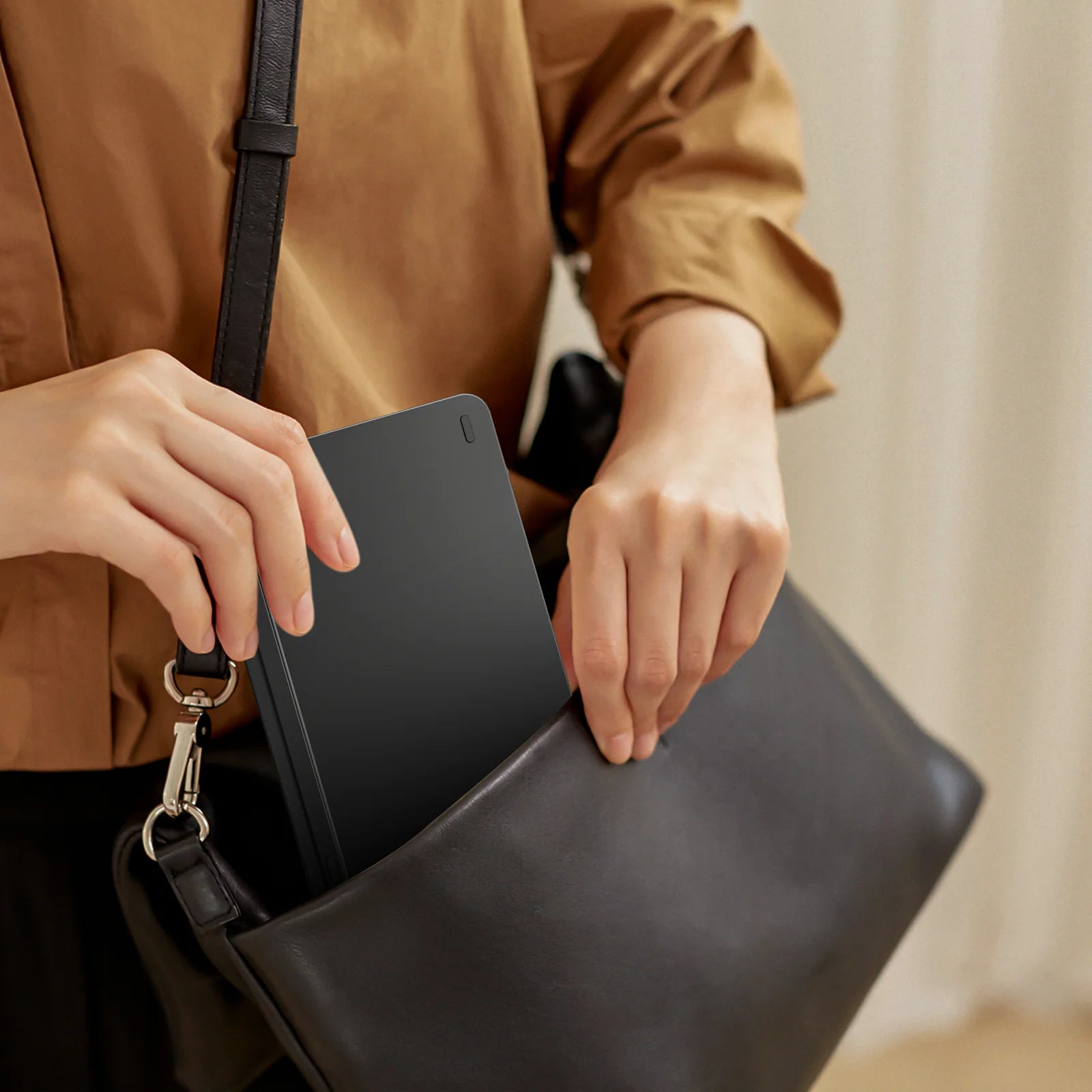 E4 Wireless VEOUT Folding Keyboard Black White Pink Purple Four Colors Optional Compact Wireless Keyboard for Mobile