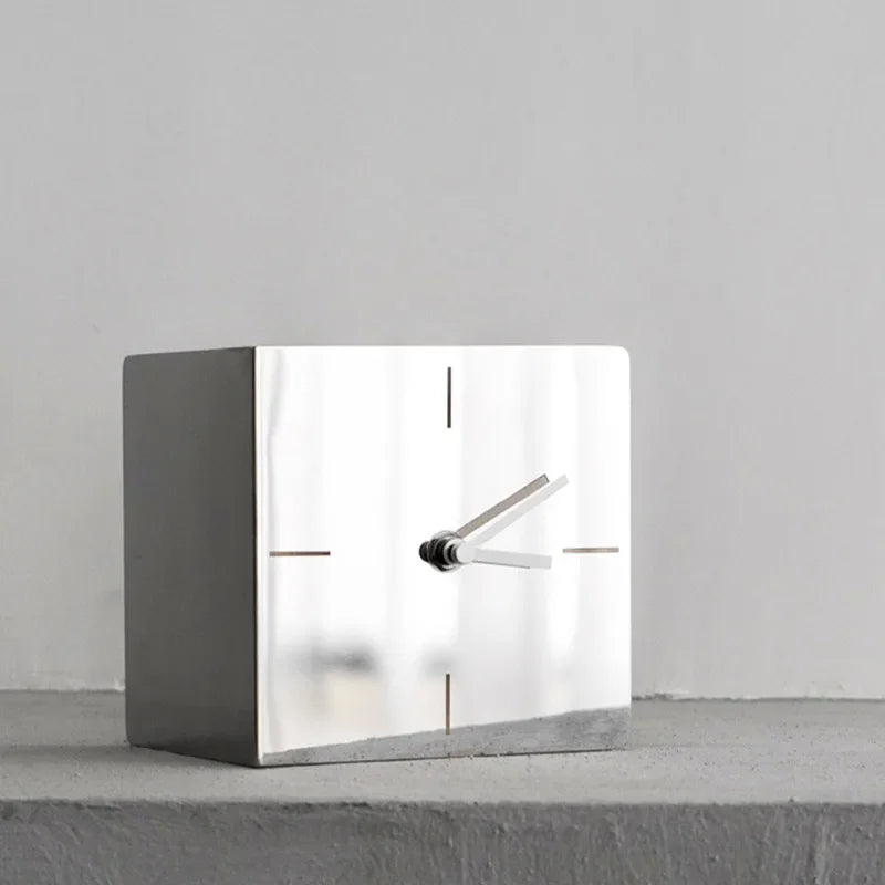 modern-stainless-steel-dial-plate-table-clocks-luxury-creative-desktop-ornament-bedroom-bedside-desk-clocks-room-decoration