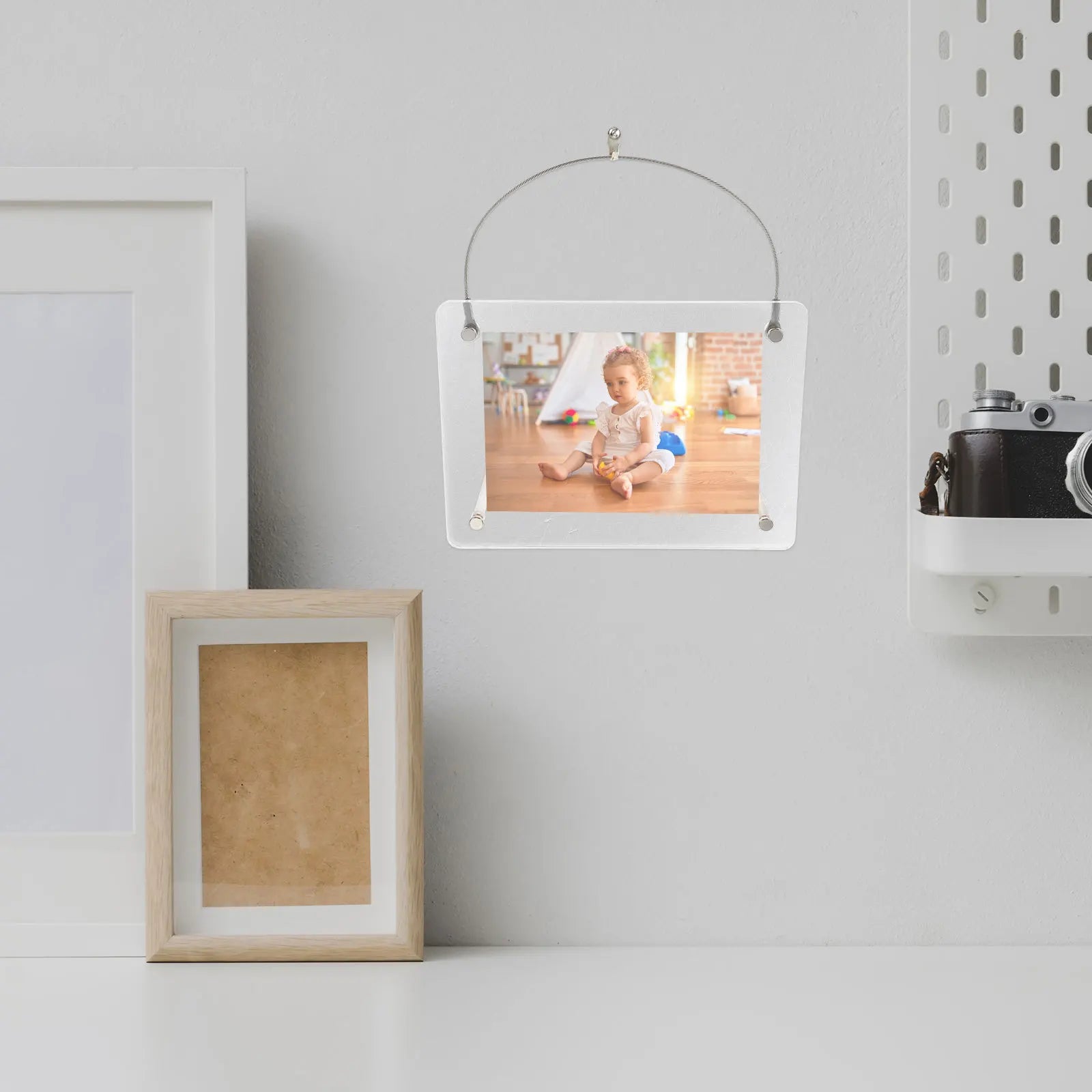 Clear Acrylic Photo Frame 10x15cm Frameless Design for Desktop Or Wall Mount Display Picture Frame for Home Office