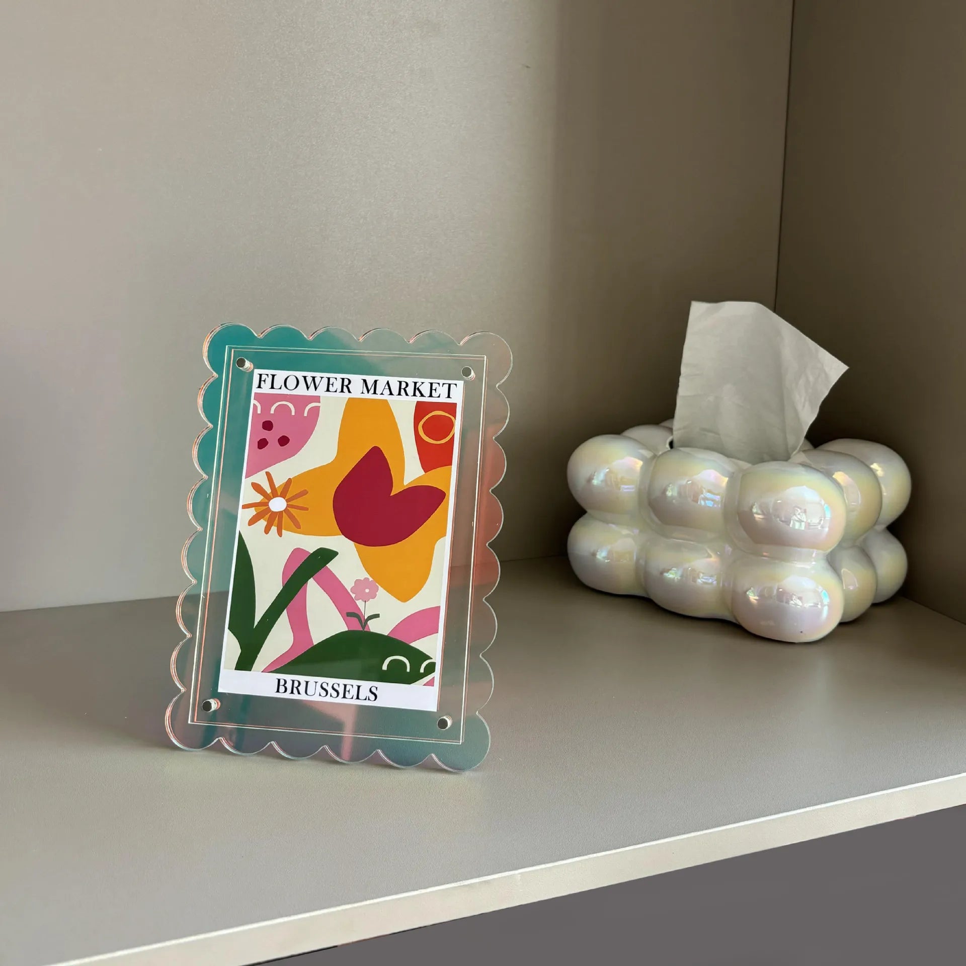 Scalloped Acrylic Picture Frame Neon Magnetic Acrylic Tabletop Desk Frame Decoration Colored Modern Photo Frame