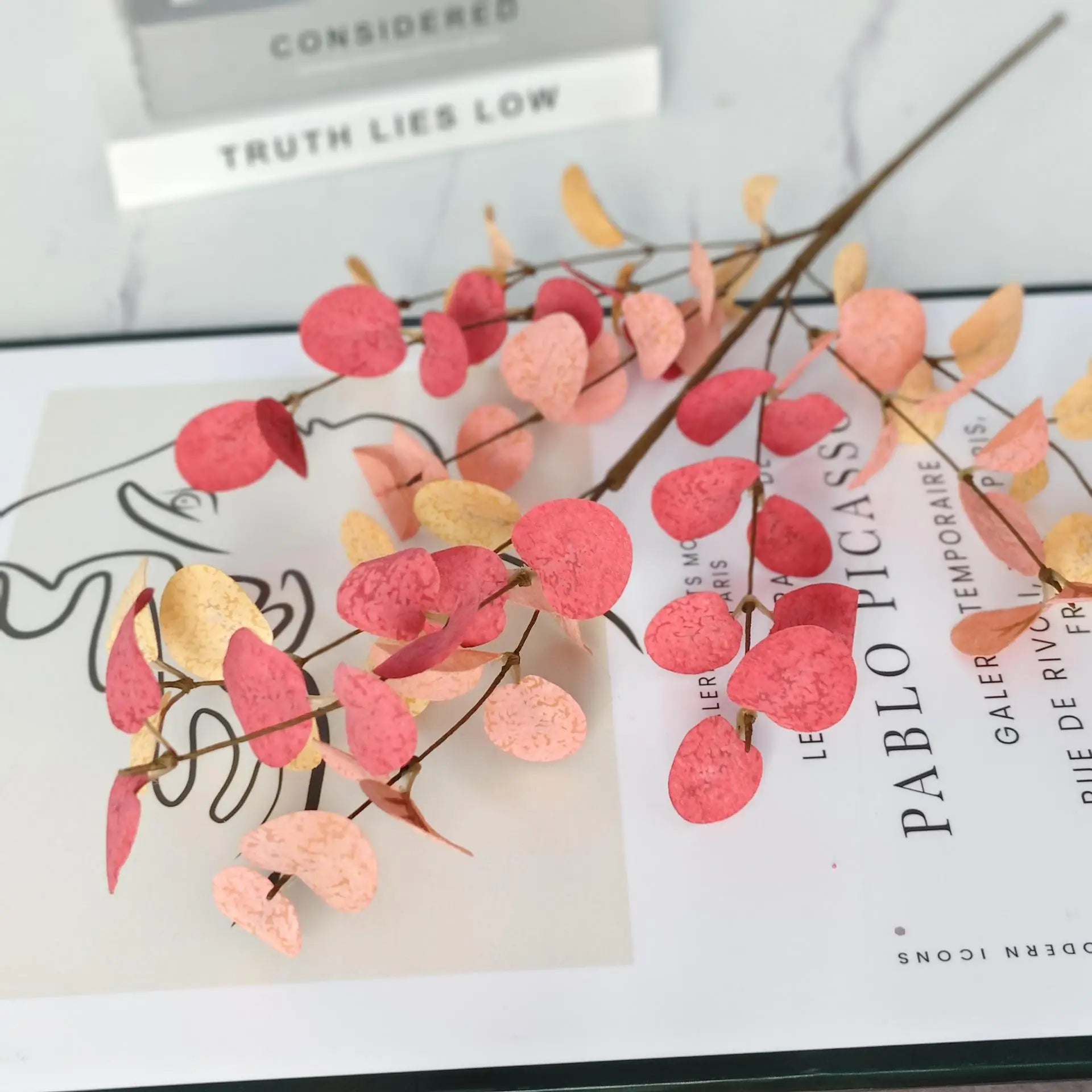 1pc Artificial Eucalyptus Fall Plants Branch Fake Foliage Plant for Harvest Party Supplies Home Room Table Autumn