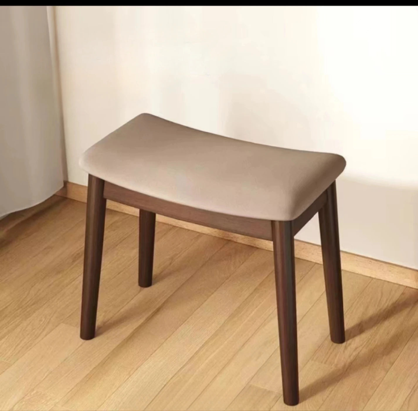 Vanity Stool Vanity Chair 18 Inch- Stool Chair Wood Legs Modern Piano Bench Makeup and Foot Stool for Bedroom. - Pink