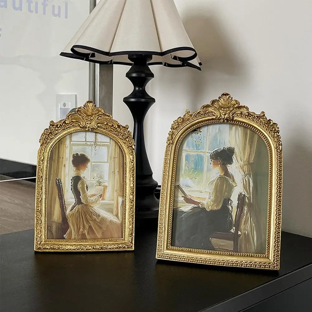 Antique Arch Shaped Photo Frame Gold Carved Embossed Resin Picture Frame Home Office Photo Display Tabletop Wall
