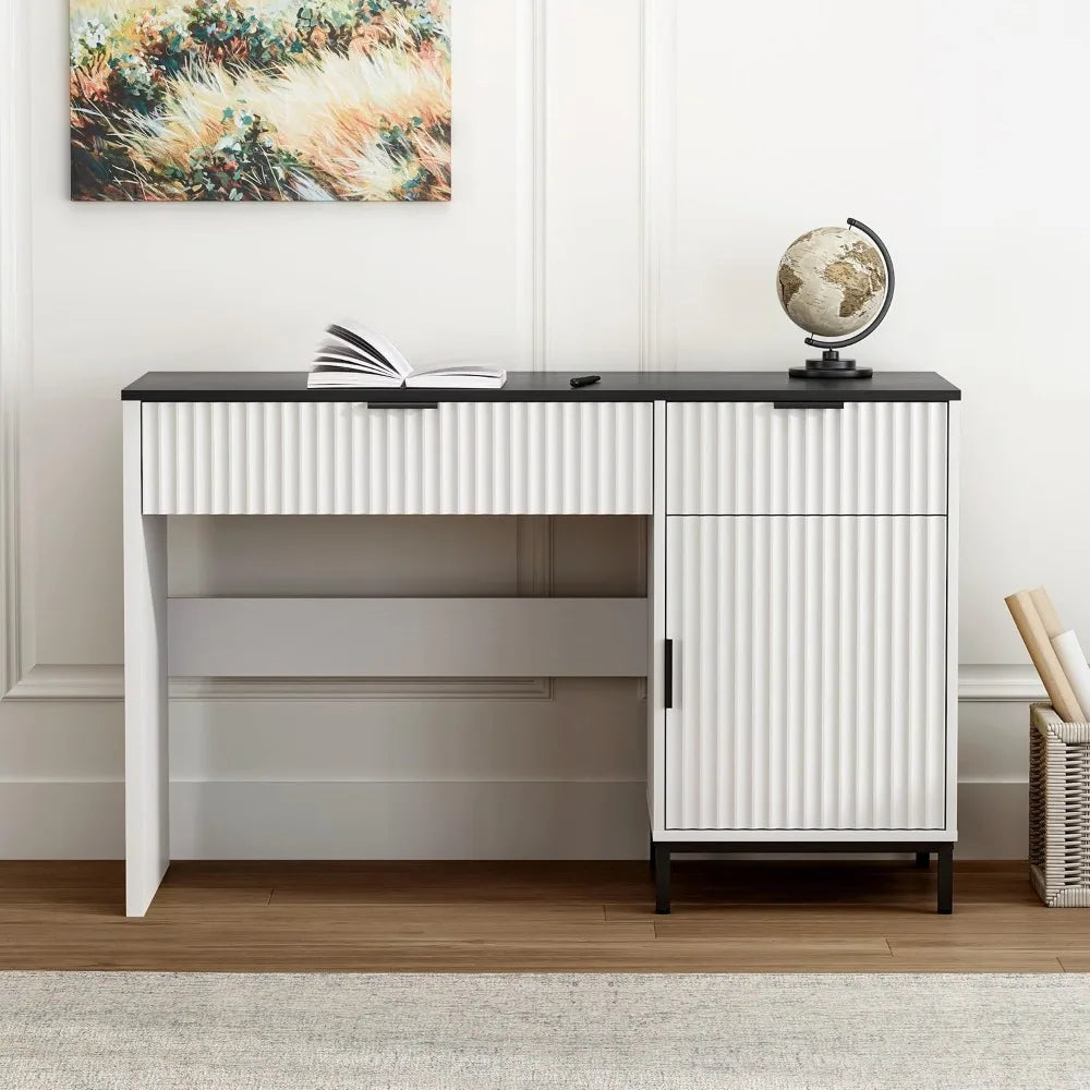 47’’ Fluted Executive Desk Modern Wood Home Office Desk with Charging Station Professional Workstation w/ USB Ports &