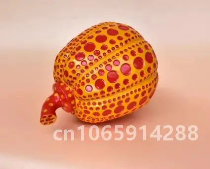 Kusama Yayoi Pumpkin Statue Japanese Art Wave Point Pumpkin Sculpture Morden Resin Crafts Office Home Interior Decor