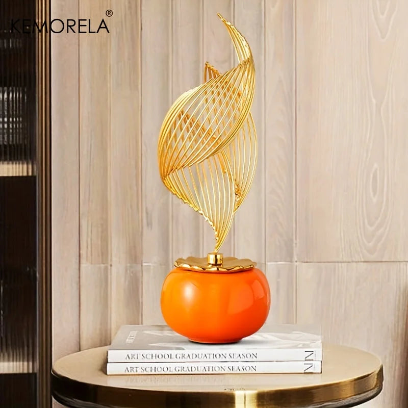 Ceramic Statue Nordic Creative Light Luxury Living Room Decoration Sculptures and Figurines Office Desk Accessories
