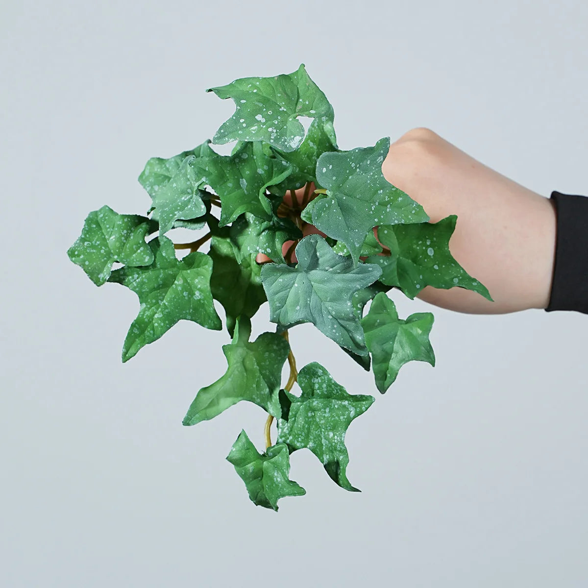 17CM Artificial Plant Mini Bouquets Copper Coin Grass Soft Rubber False Green Plants Wall Hung for Home Office Garden