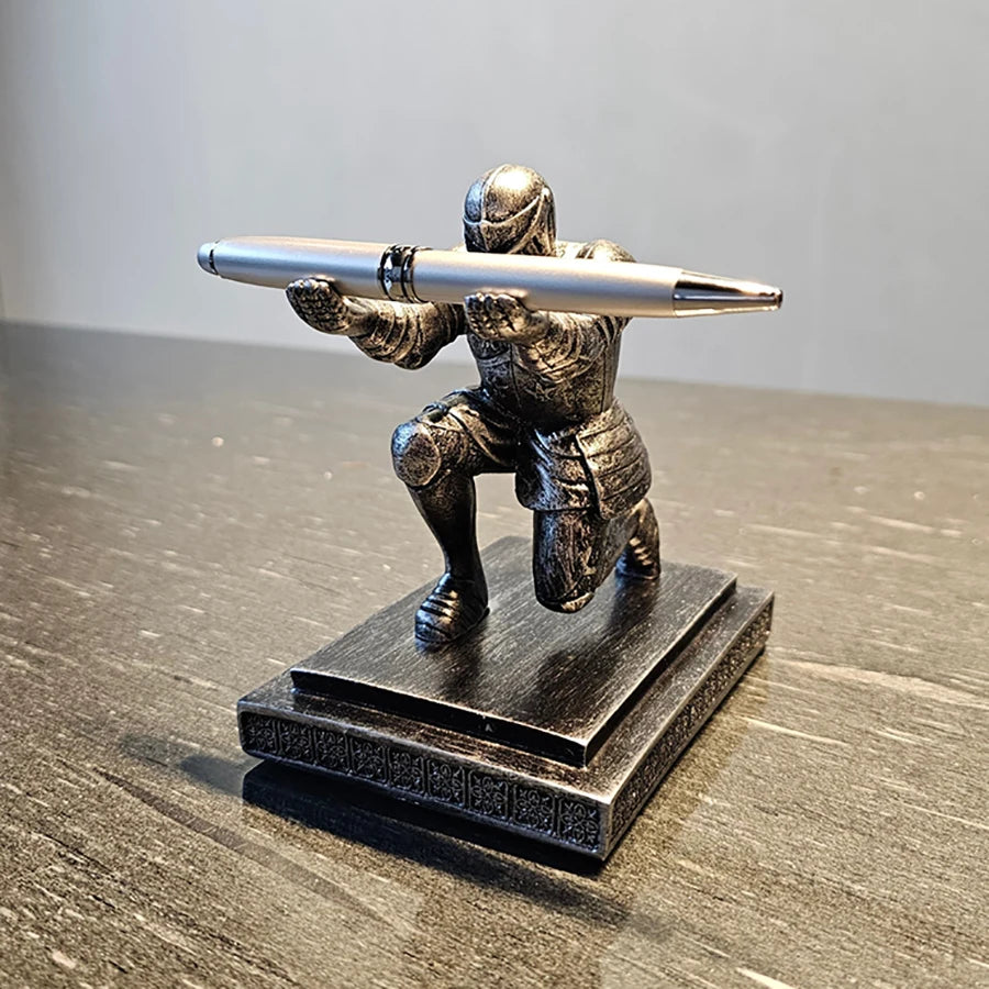 NEW Knight Pen Holder Executive Soldier Figurine Pencil Stand for Office Accessories deco Pen Stand Desk Organizer