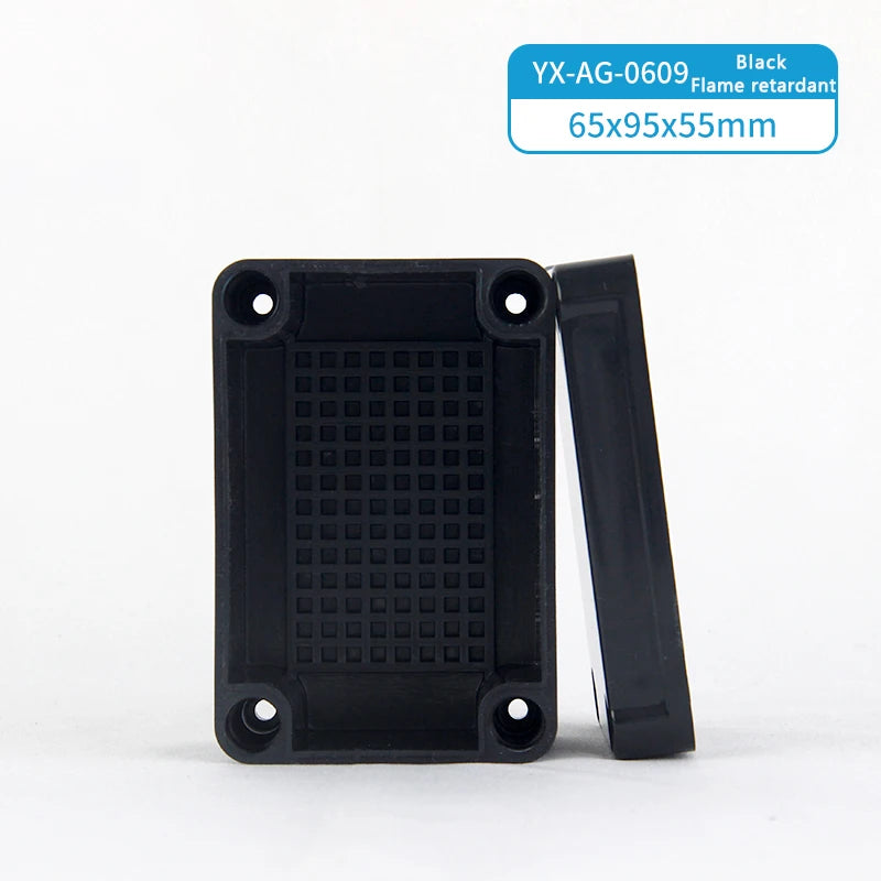 Flame-retardant and waterproof junction box for outdoor use with terminals exposed installation for outdoor cables