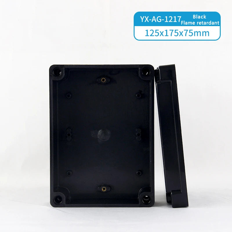 Flame-retardant and waterproof junction box for outdoor use with terminals exposed installation for outdoor cables