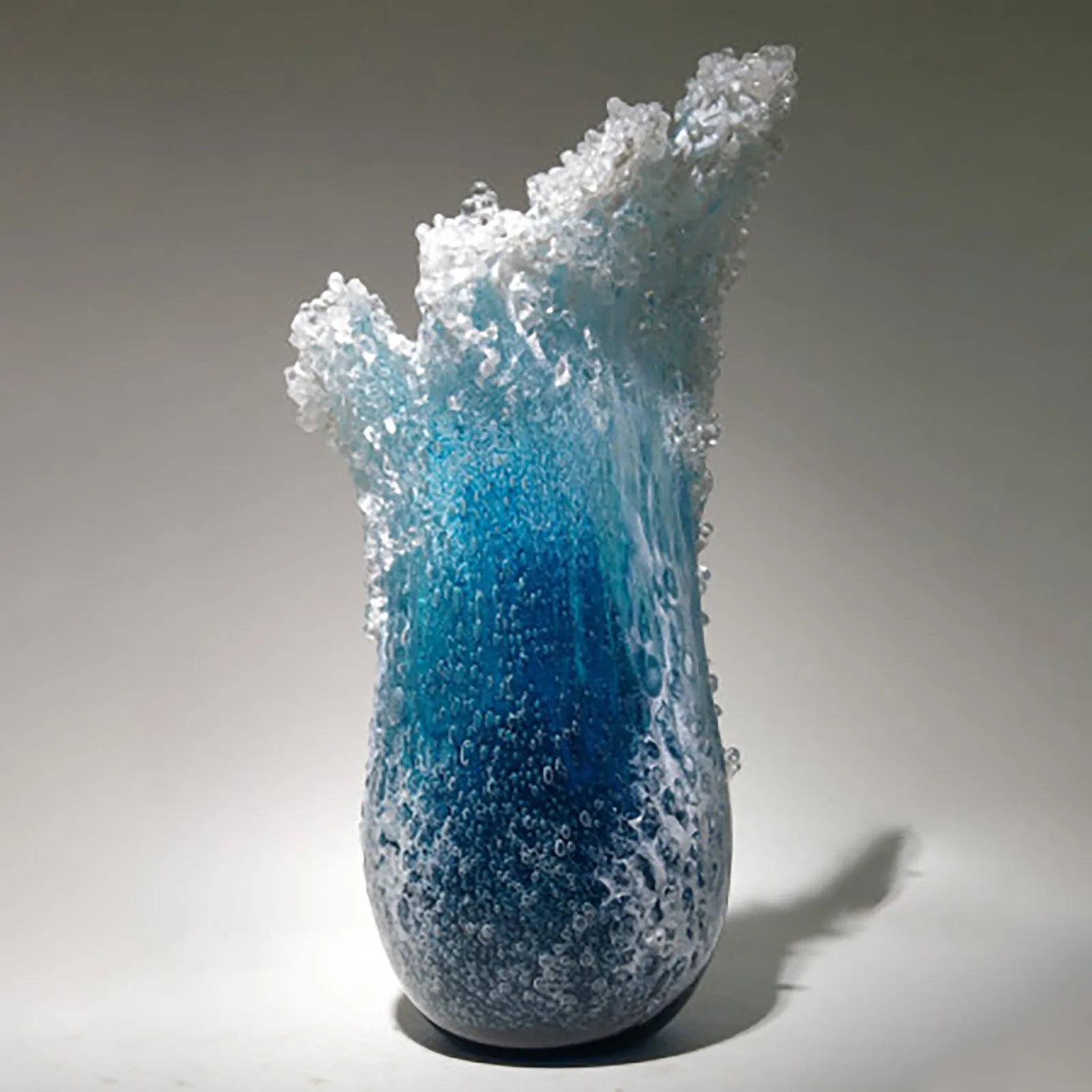 Sea Wave Vase Wavy Vase Resin Blue Wavy Vase For Office Living Room Decorations Coffee Shop Decor - As shown / United